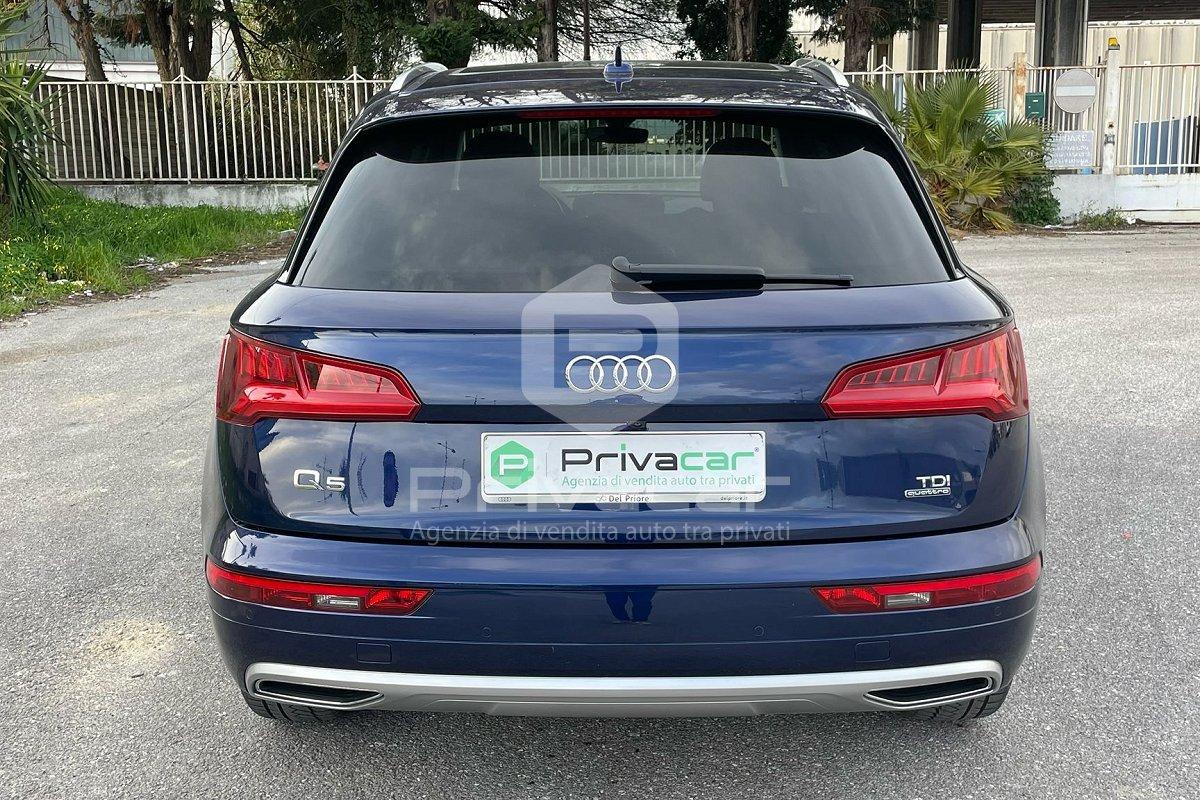 AUDI Q5 35 TDI quattro S tronic Business Sport