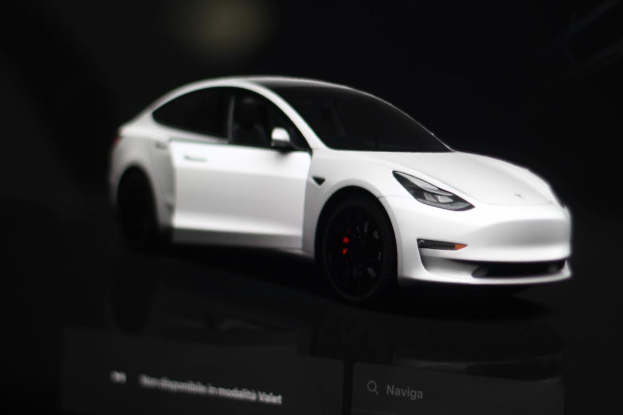 Tesla Model 3 Model 3 DUAL MOTORS 2023 | DISPONIBILE IN PRONTA CONSEGNA