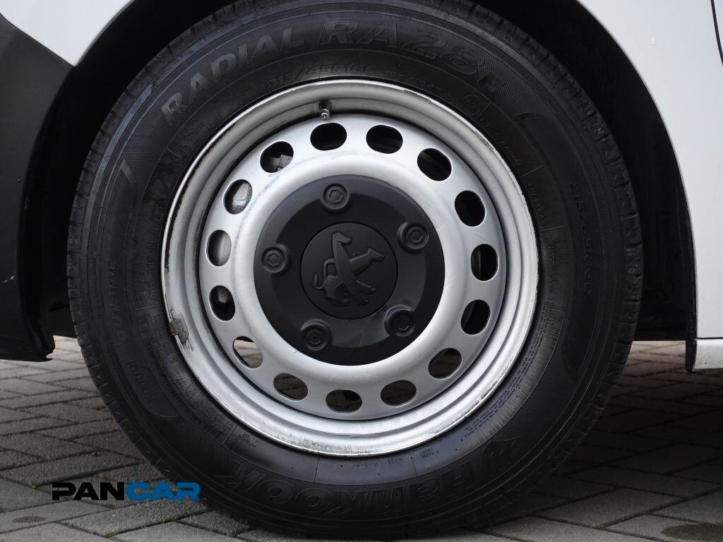 Peugeot Expert BlueHDi 120cv Combi 9 POSTI iva Esclusa