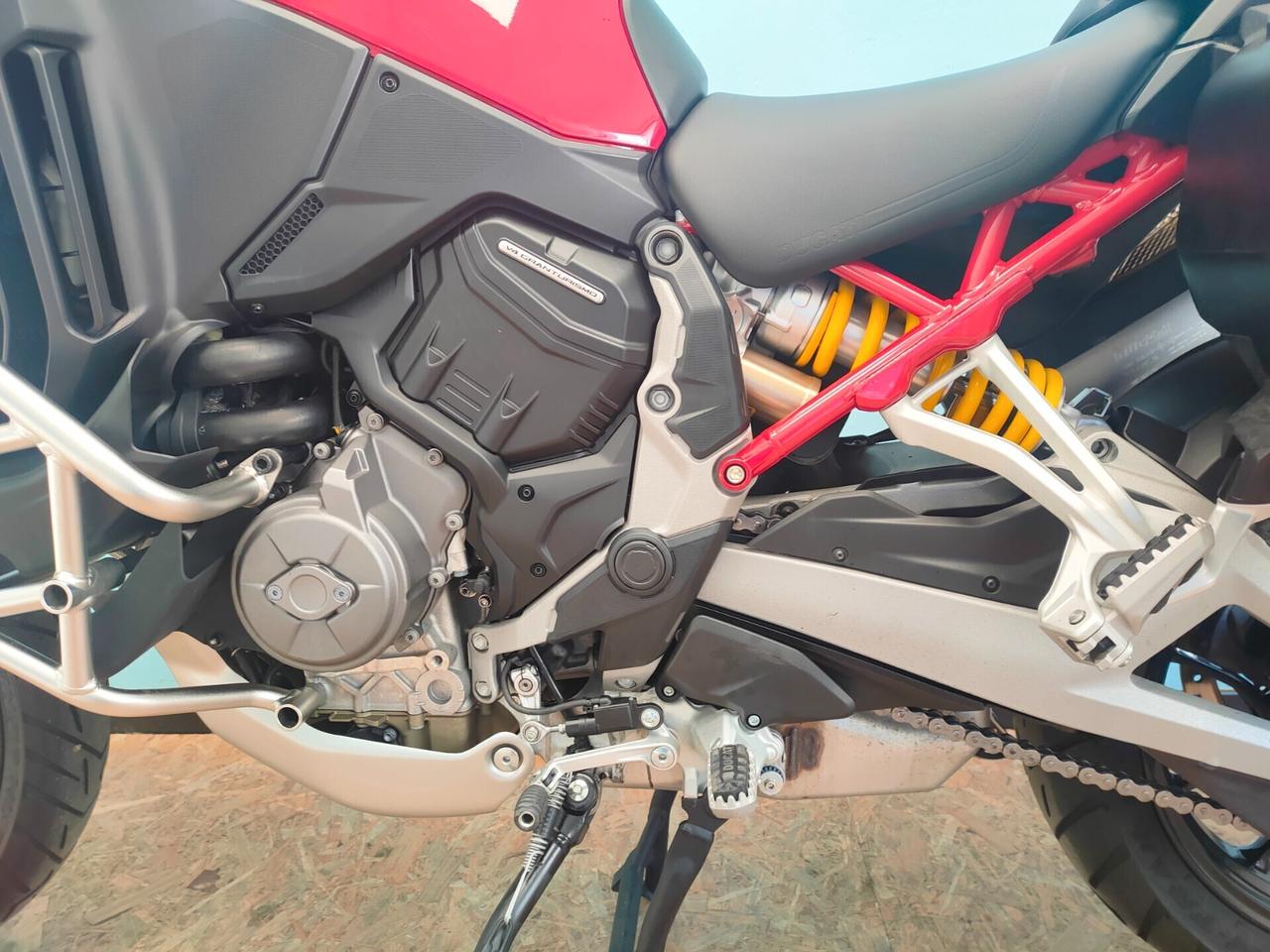 Ducati Multistrada V4 S Travel Radar