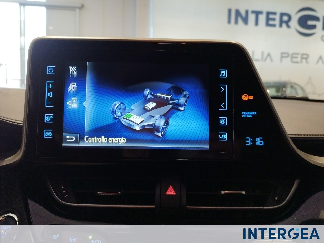 TOYOTA C-HR 1.8h Trend 2wd e-cvt
