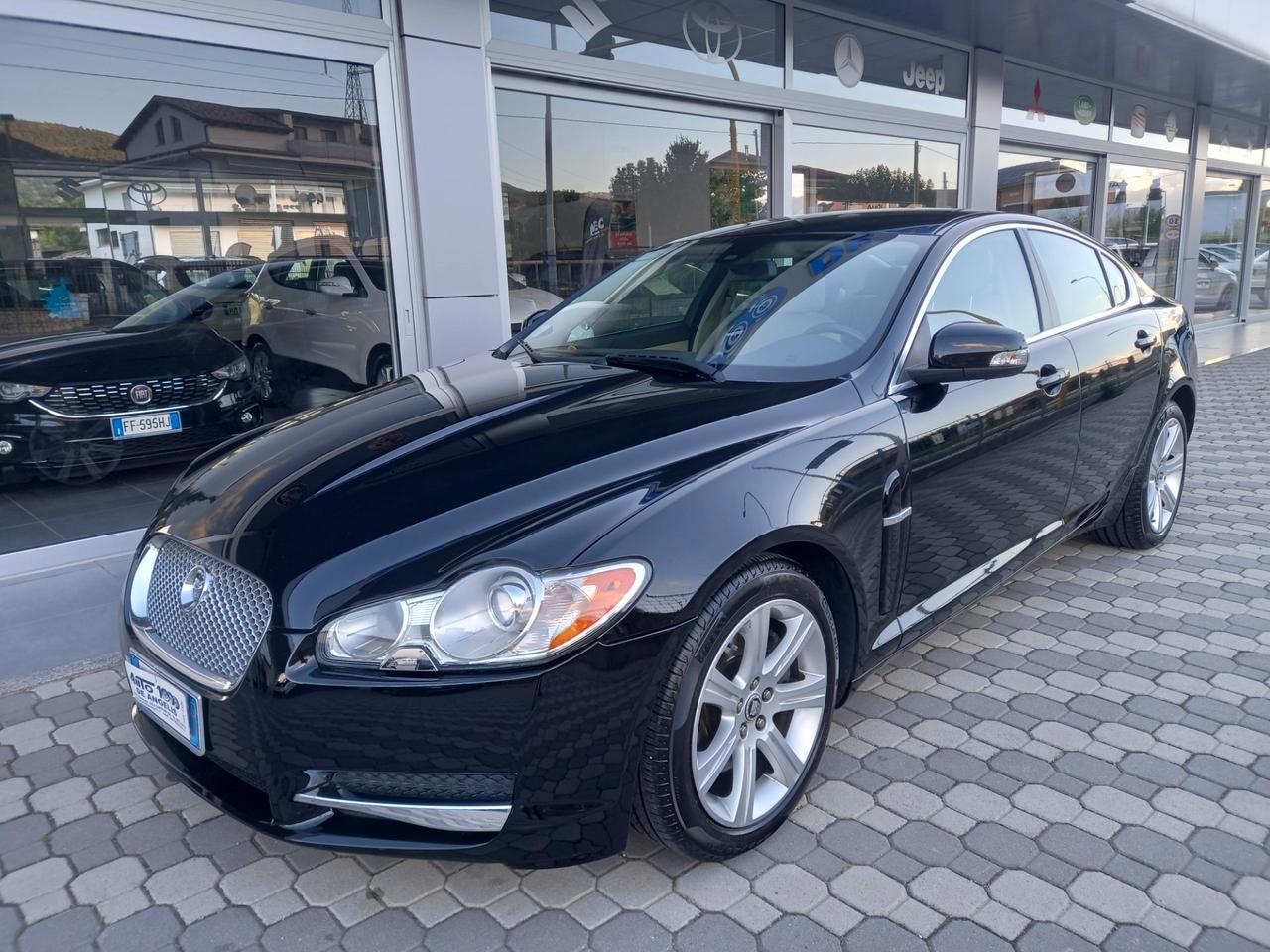 Jaguar XF 2.7D V6 207 CV PREMIUM LUXURY **UNIPROPRIETARIO**