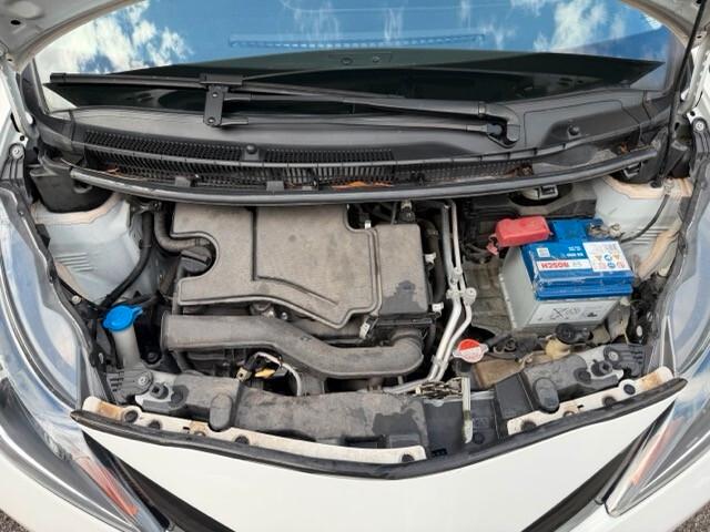 Toyota Aygo 1.0 VVT-i 69 CV 5 porte x-business MMT