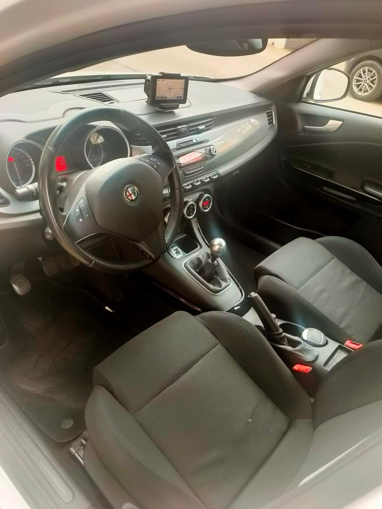 Alfa Romeo Giulietta 1.6 JTDm-2 105 CV Exclusive