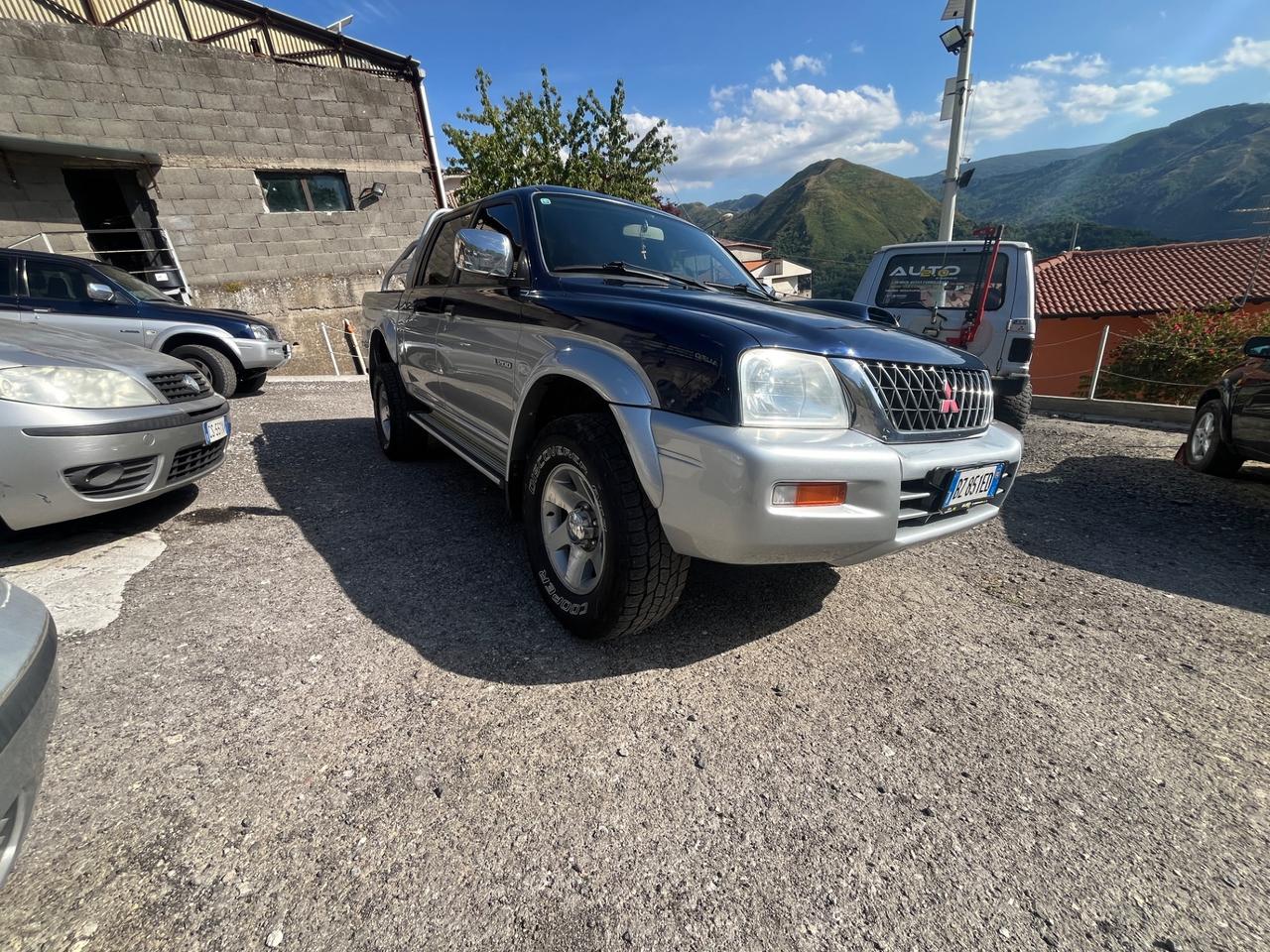 Mitsubishi L200 2.5 TDI 4WD Club Cab Pup. GLS Targ.