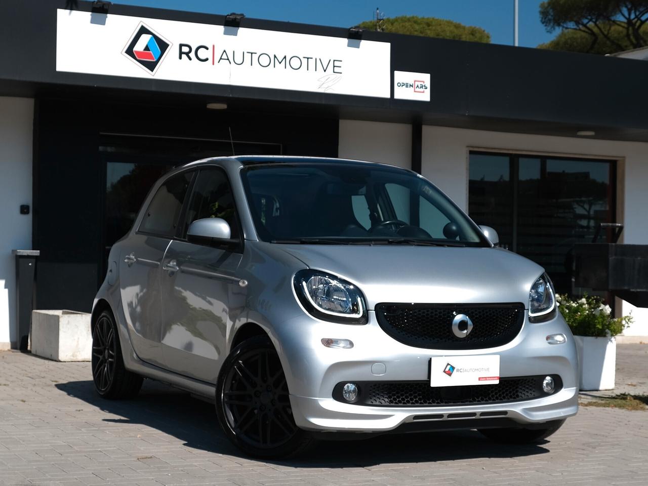 Smart ForFour EQ BRABUS STYLE con TETTO PANORAMICO