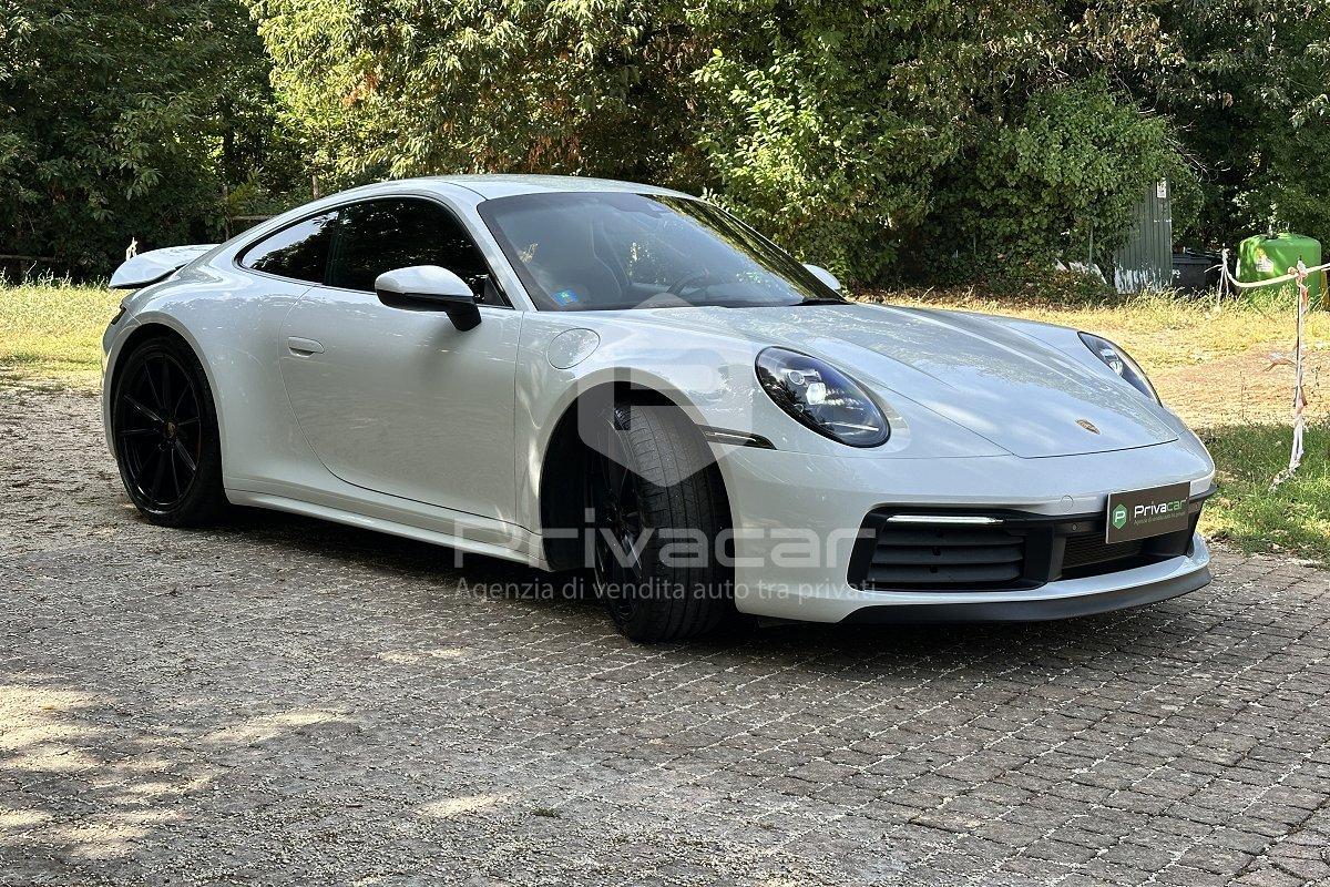 PORSCHE 911 Carrera 4S