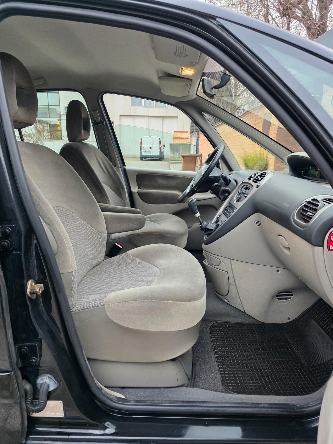 Citroen Xsara Picasso Elegance Bi neopatentati