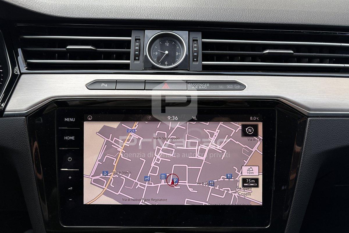 VOLKSWAGEN Passat Variant 2.0 TDI DSG Executive BlueMotion Tech.