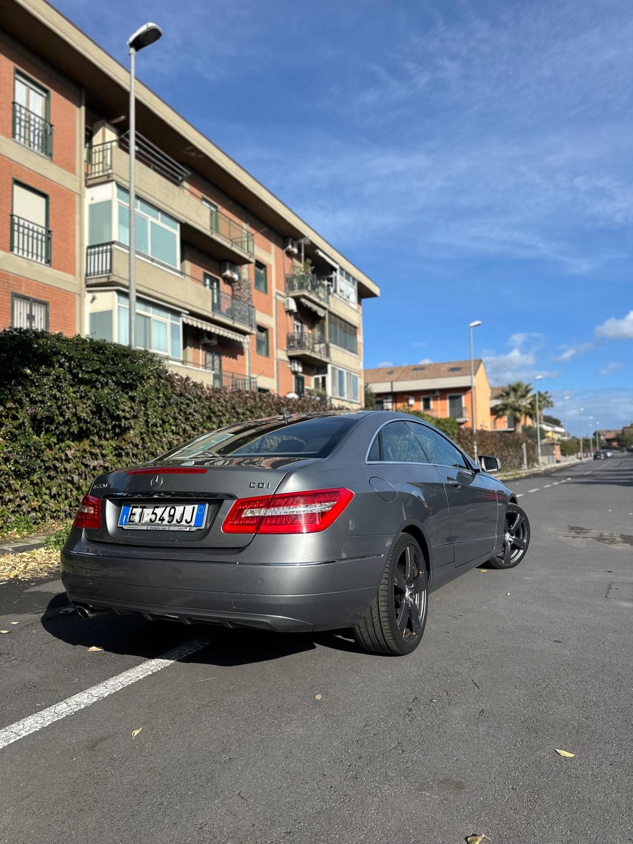 Mercedes-benz E 220 E 220 CDI Coupé Executive