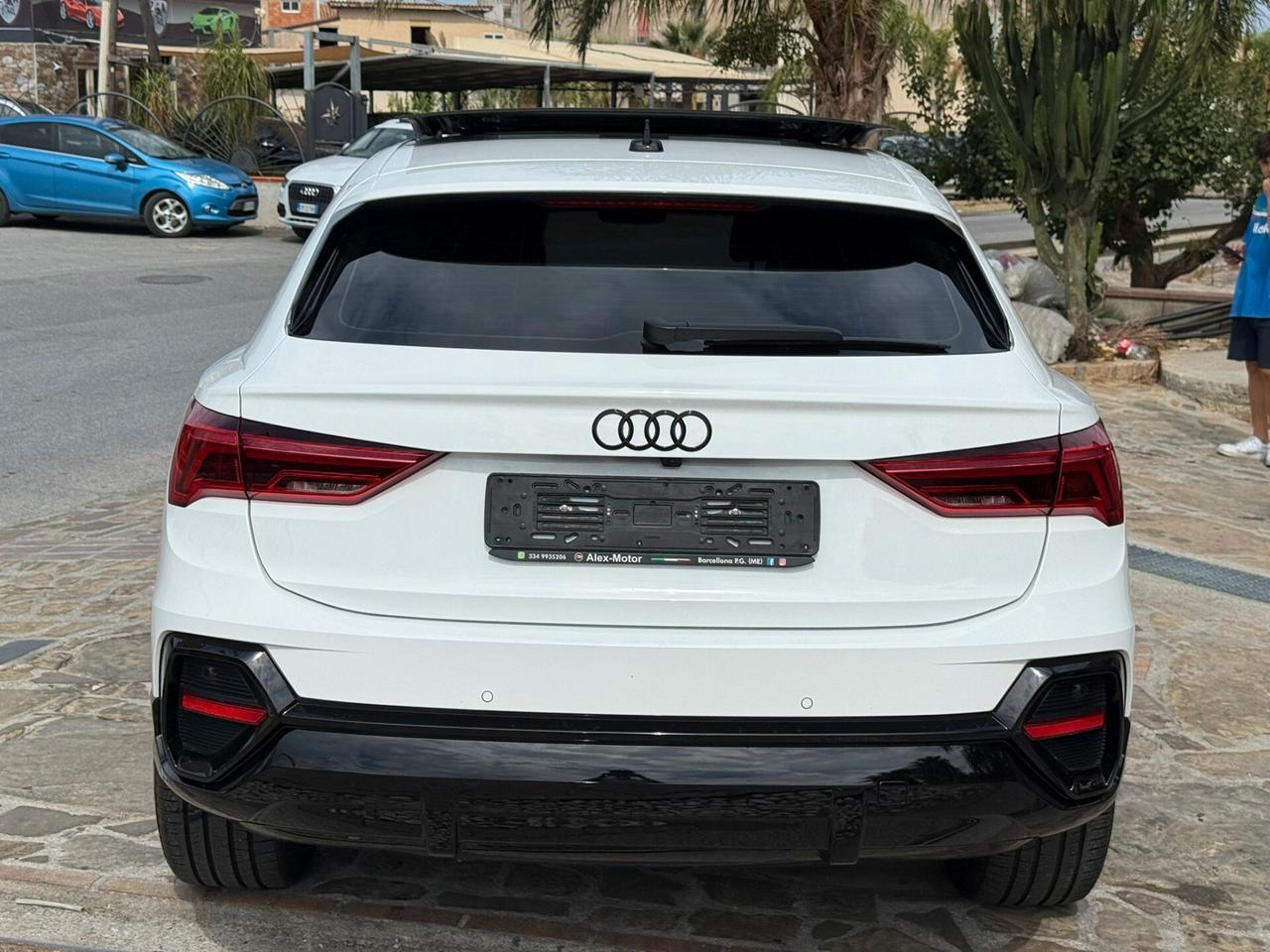 Audi Q3 35 TDI S tronic line edition Aut. Led .Tetto Apribile Pelle Navy Camera Matrix