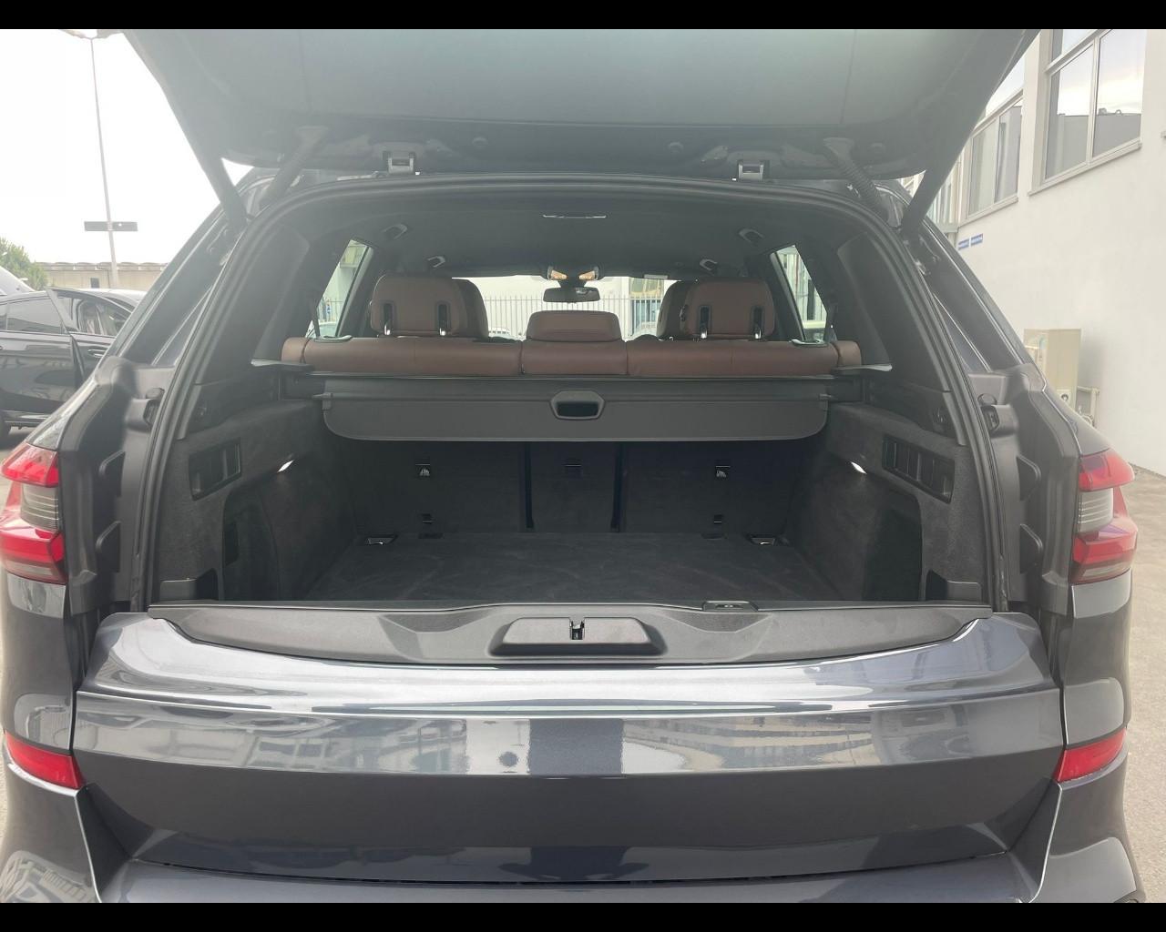 BMW X5 (G05/F95) - X5 xDrive30d 48V Msport