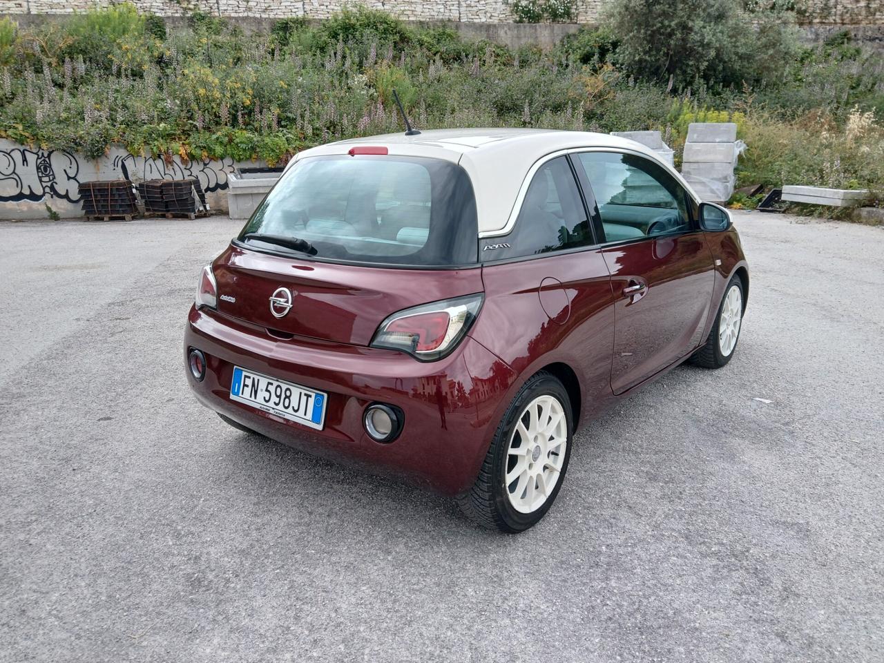 Opel Adam 1.2 Glam