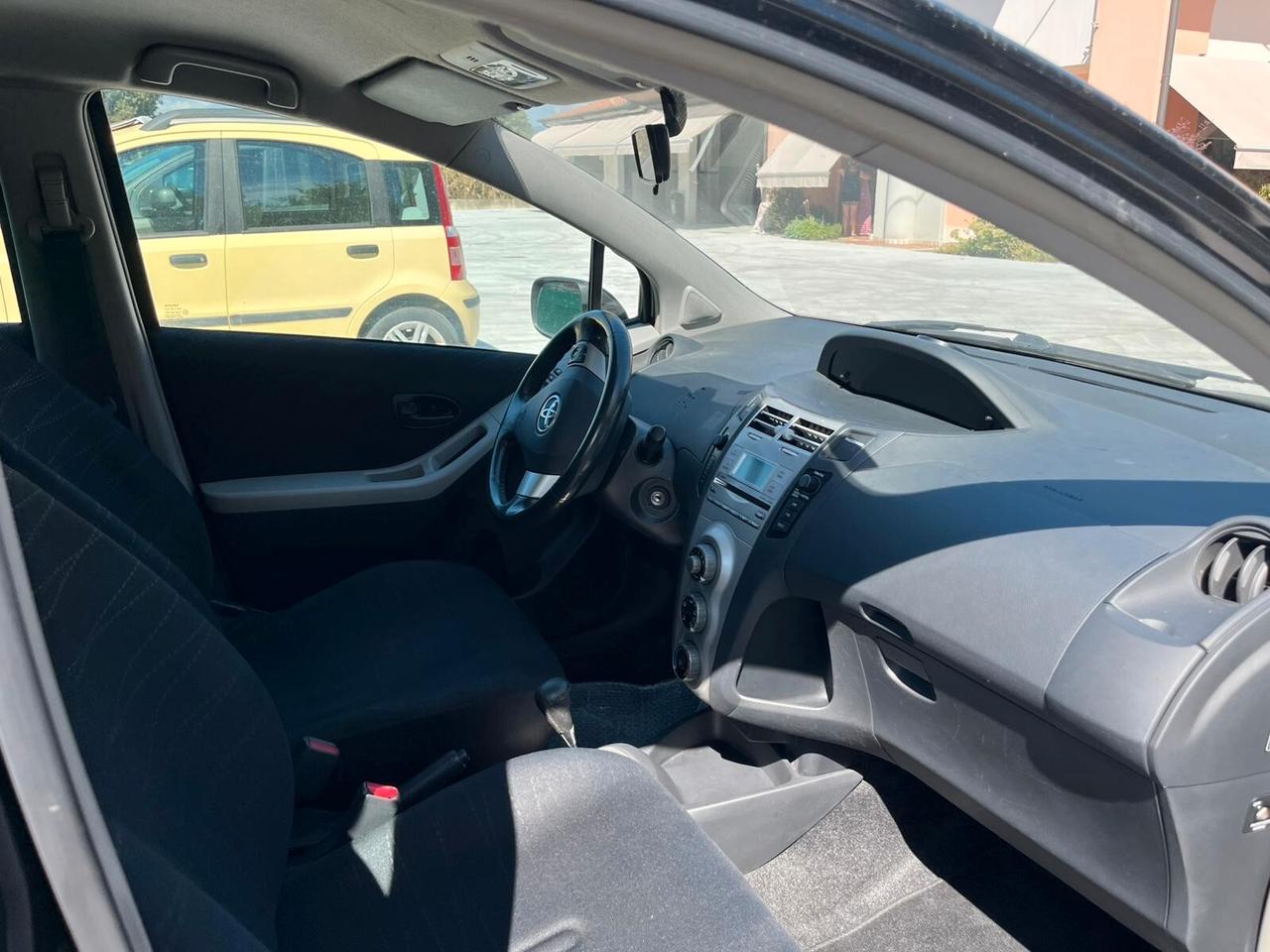 Toyota Yaris 1.4 D-4D 5 porte Sol