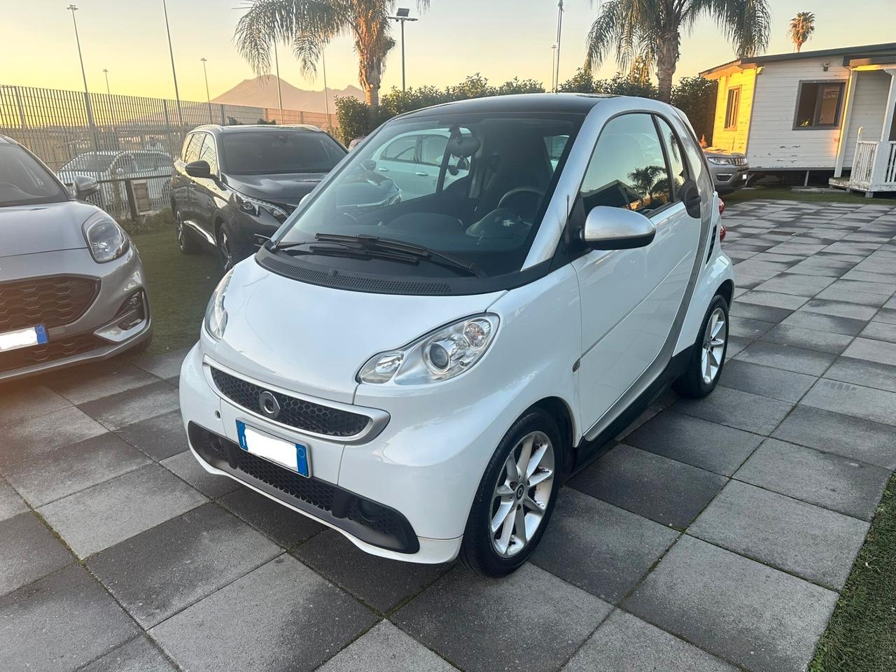 Smart ForTwo 1000 52 kW MHD Urbanrunner 2015 TETTO PANORAMICO