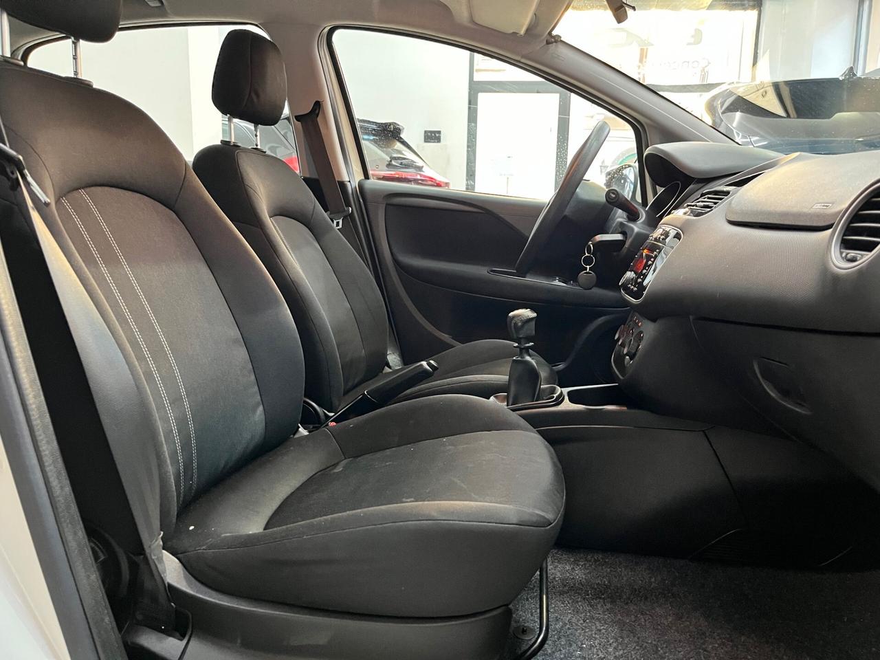 Fiat Punto 1.2 8V 5 porte Street KM 66.600 - 2016