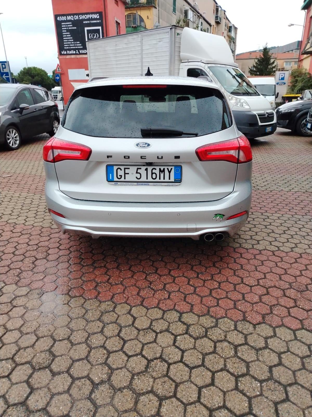 Ford Focus 1.0 EcoBoost Hybrid 125 CV SW ST Line