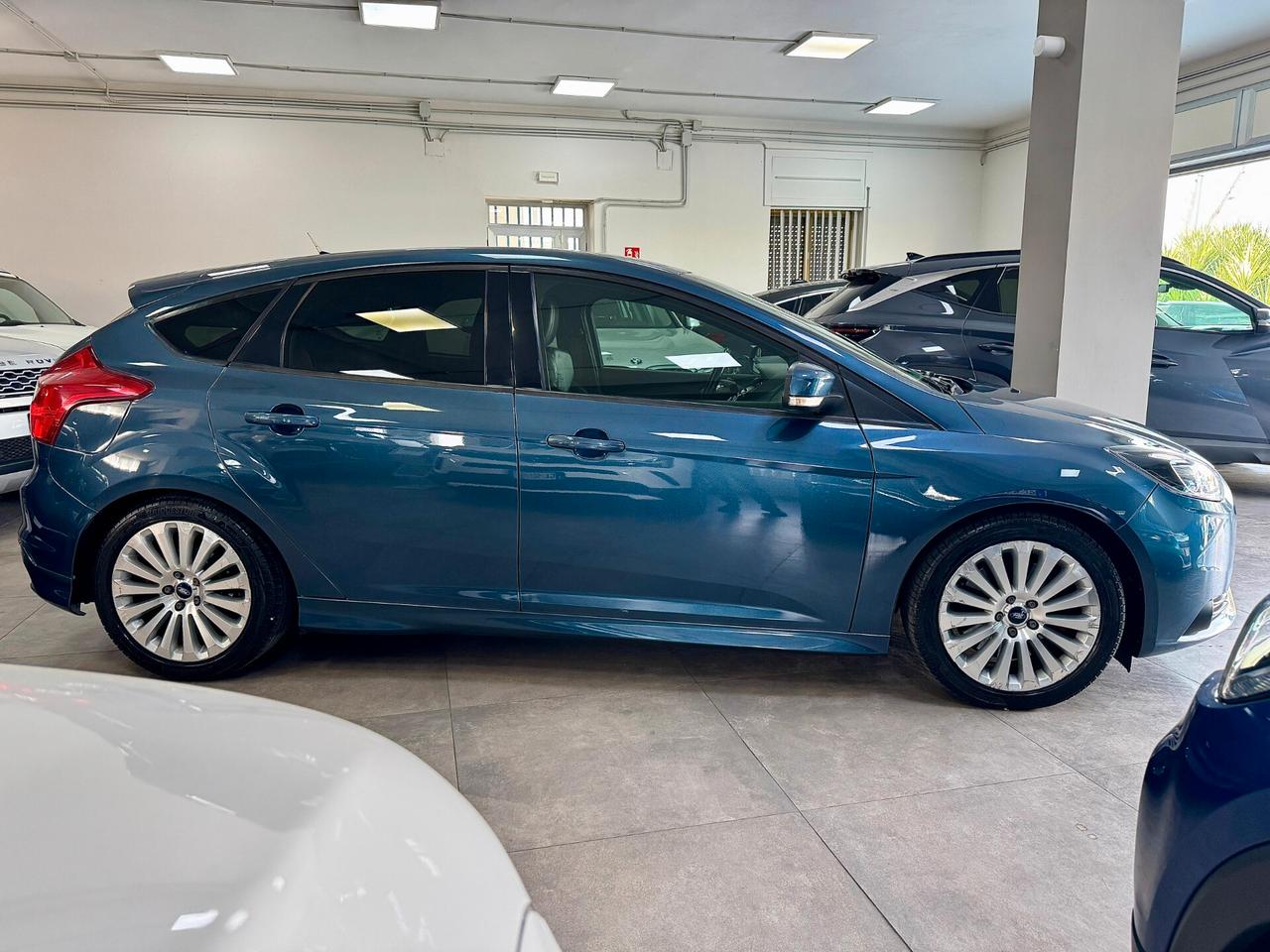 Ford Focus ST 2.0 EcoBoost 250 CV
