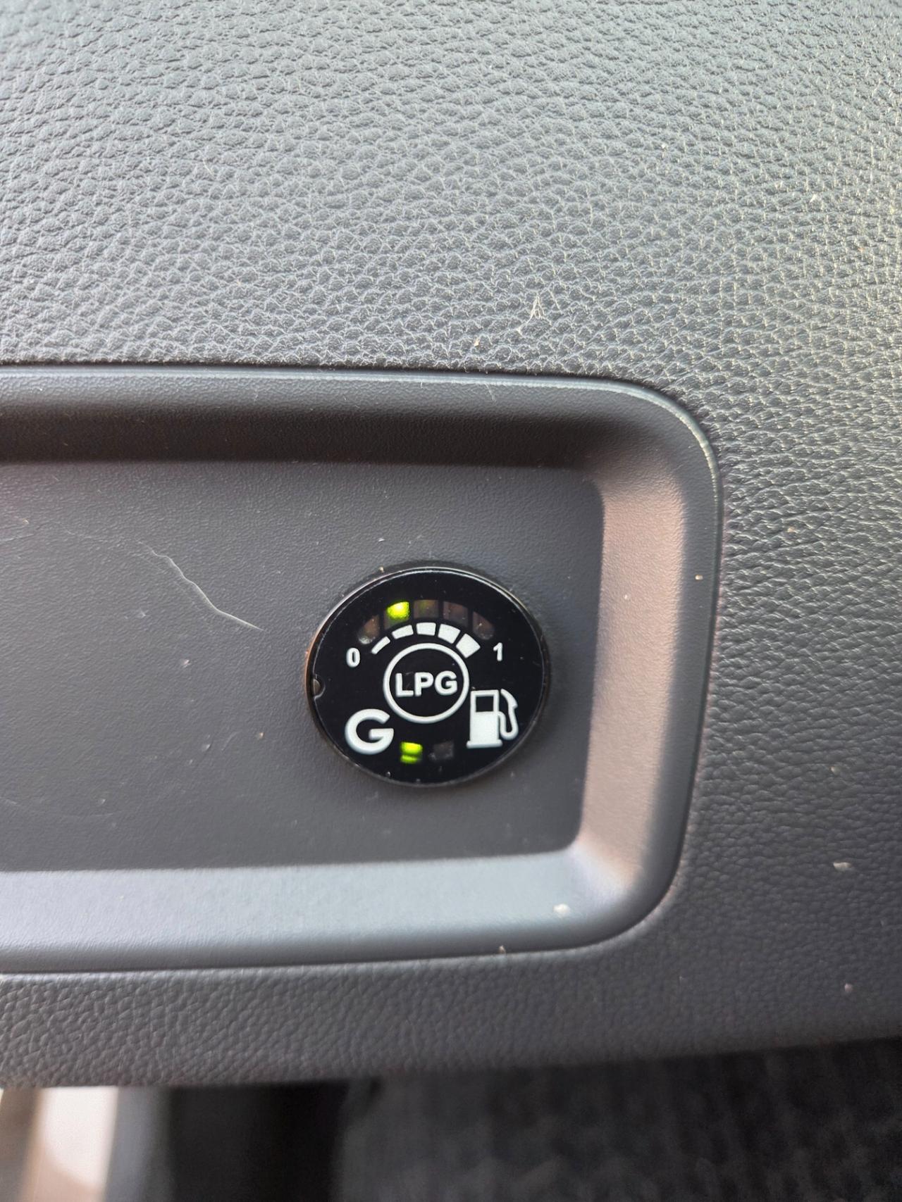 Dacia Duster 1.6 SCe 115cv GPL 4x2 Essential