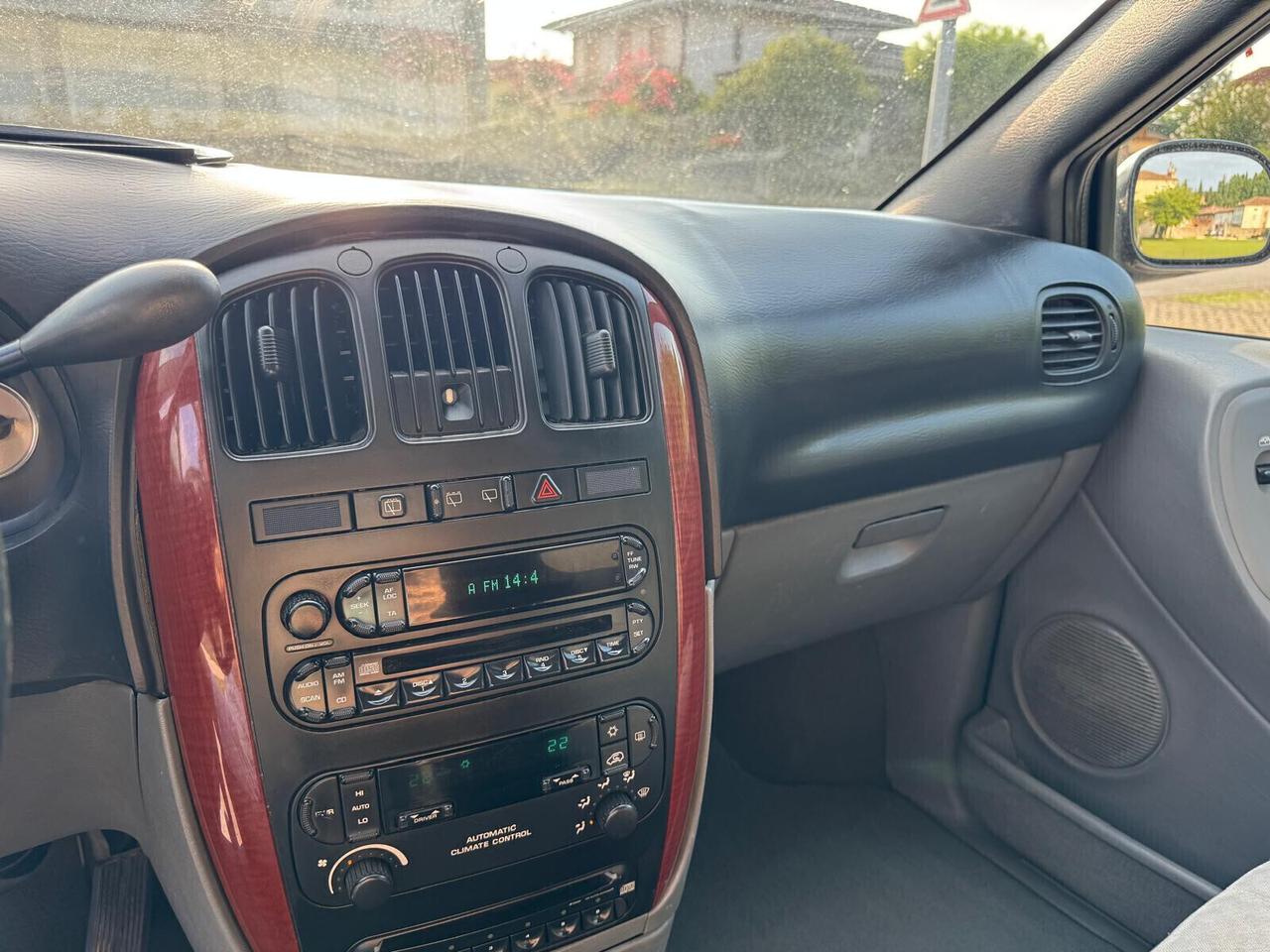 Chrysler Voyager 2.8 CRD cat LX Leather Auto