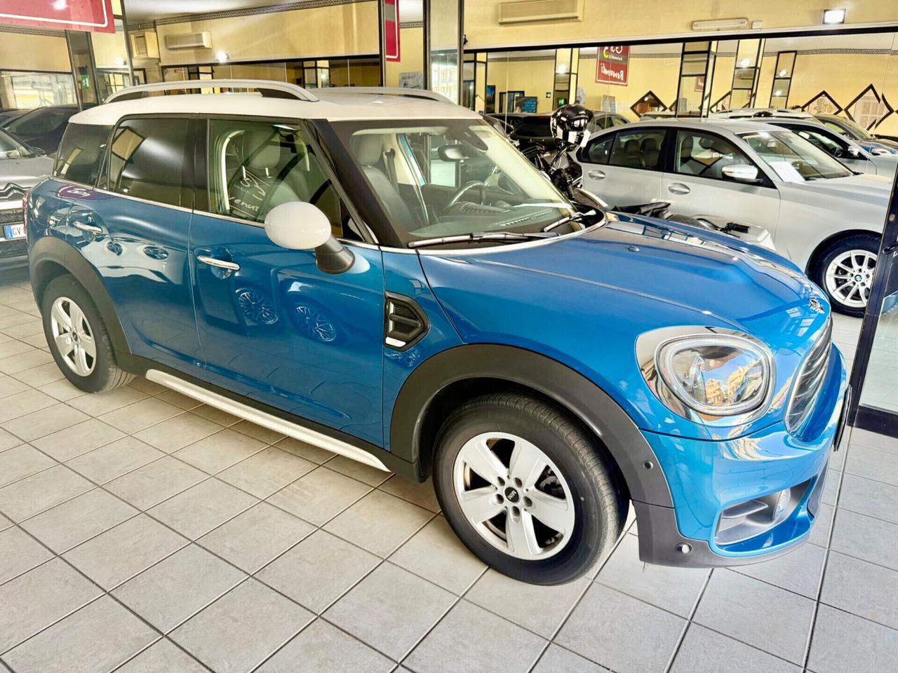 Mini Cooper D Countryman 2.0 Business Automatica