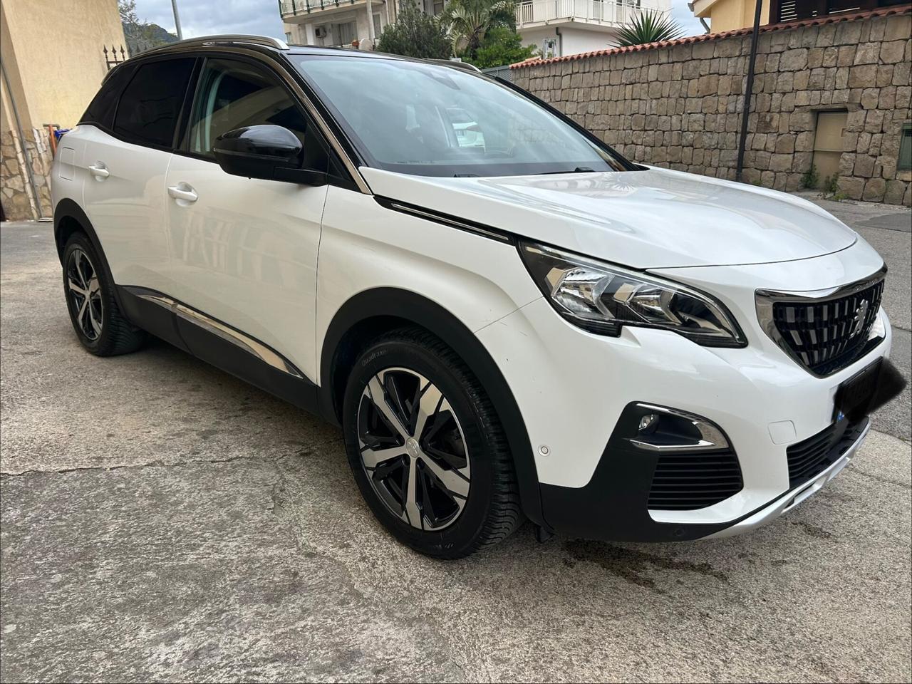 Peugeot 3008 BlueHDi 130 S&S EAT8 Allure