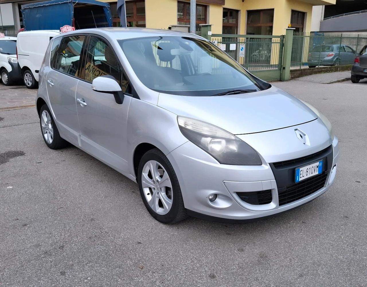 Renault Scenic Scénic X-Mod 1.5 dCi 110CV Luxe