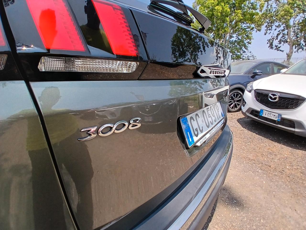 Peugeot 3008 BlueHDi 130 S&S EAT8 Business