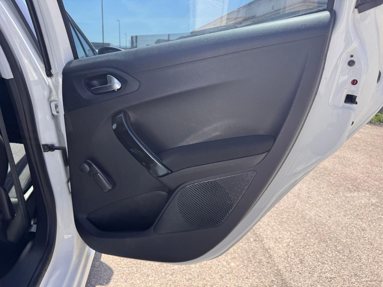 Peugeot 208 PureTech Active 108000 KM GARANZIA 12 MESI