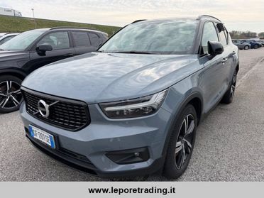 VOLVO XC40 T5 Recharge Plug-in Hybrid R-design