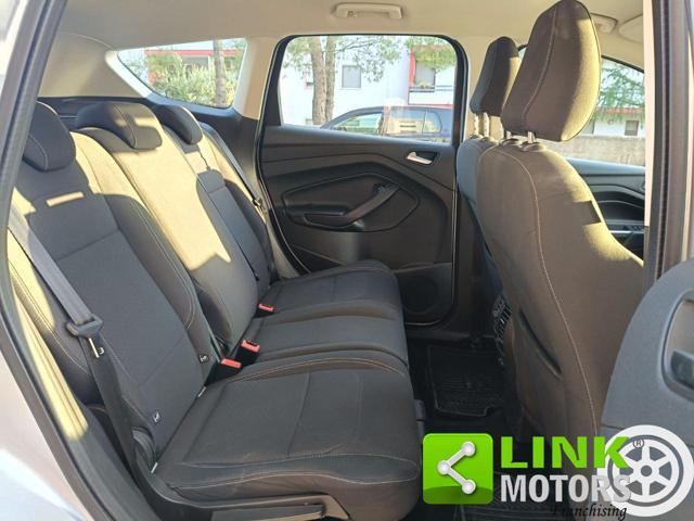 FORD Kuga 1.5 TDCI 120 CV S&S 2WD Powershift Business