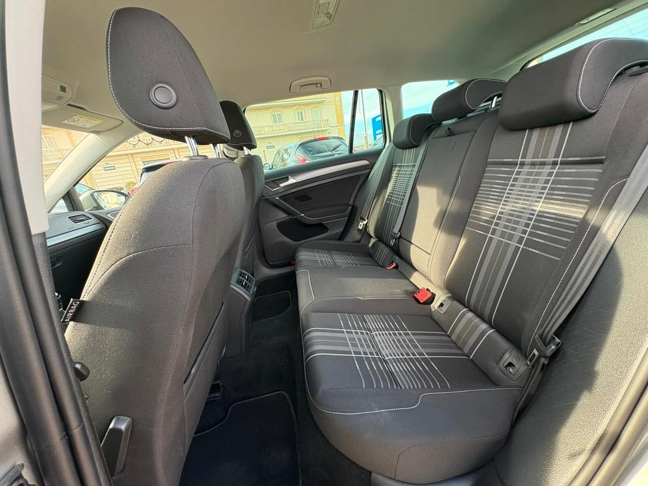 Volkswagen Golf Variant 1.6 TDI 110 CV Comfortline BlueMotion Tech.