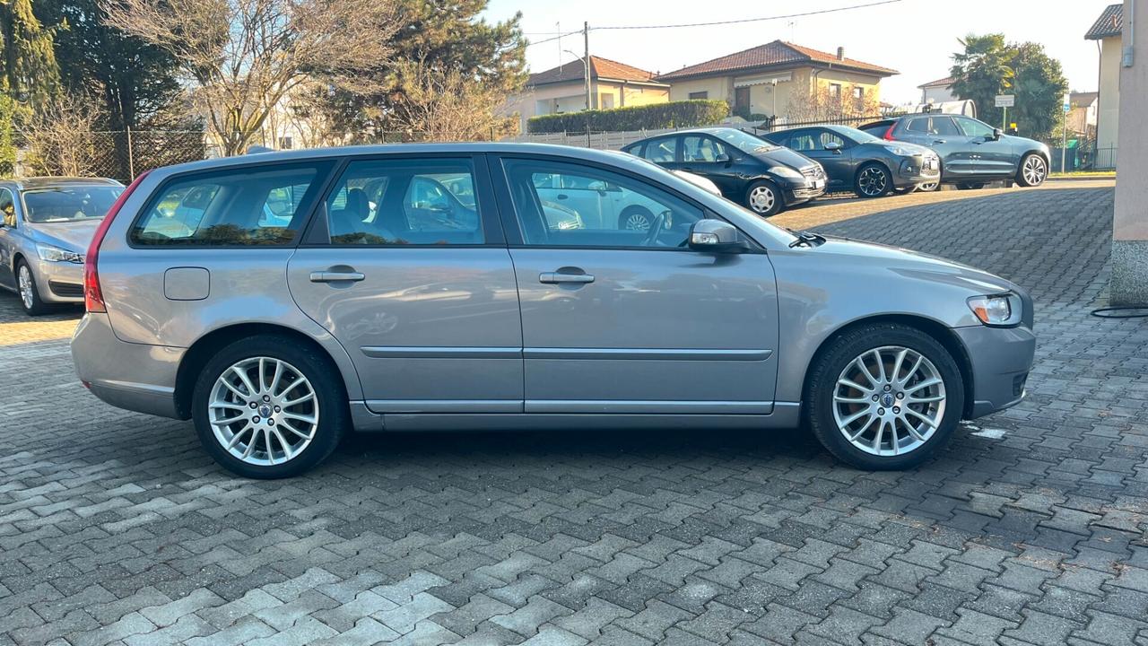 Volvo V50 2.0 D cat Summum