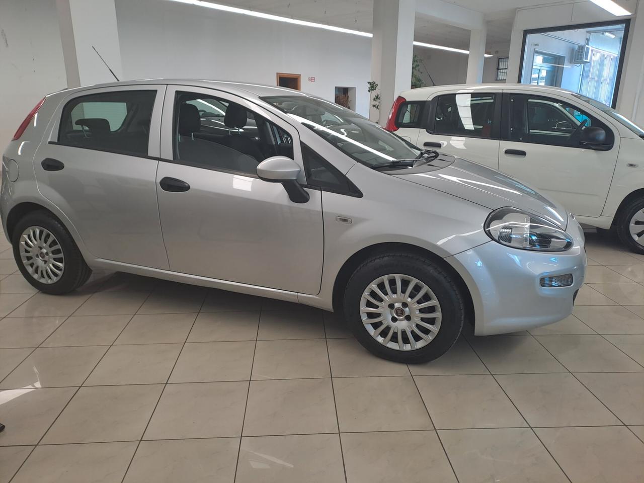 Fiat Punto 1.2 8V 5 porte Street