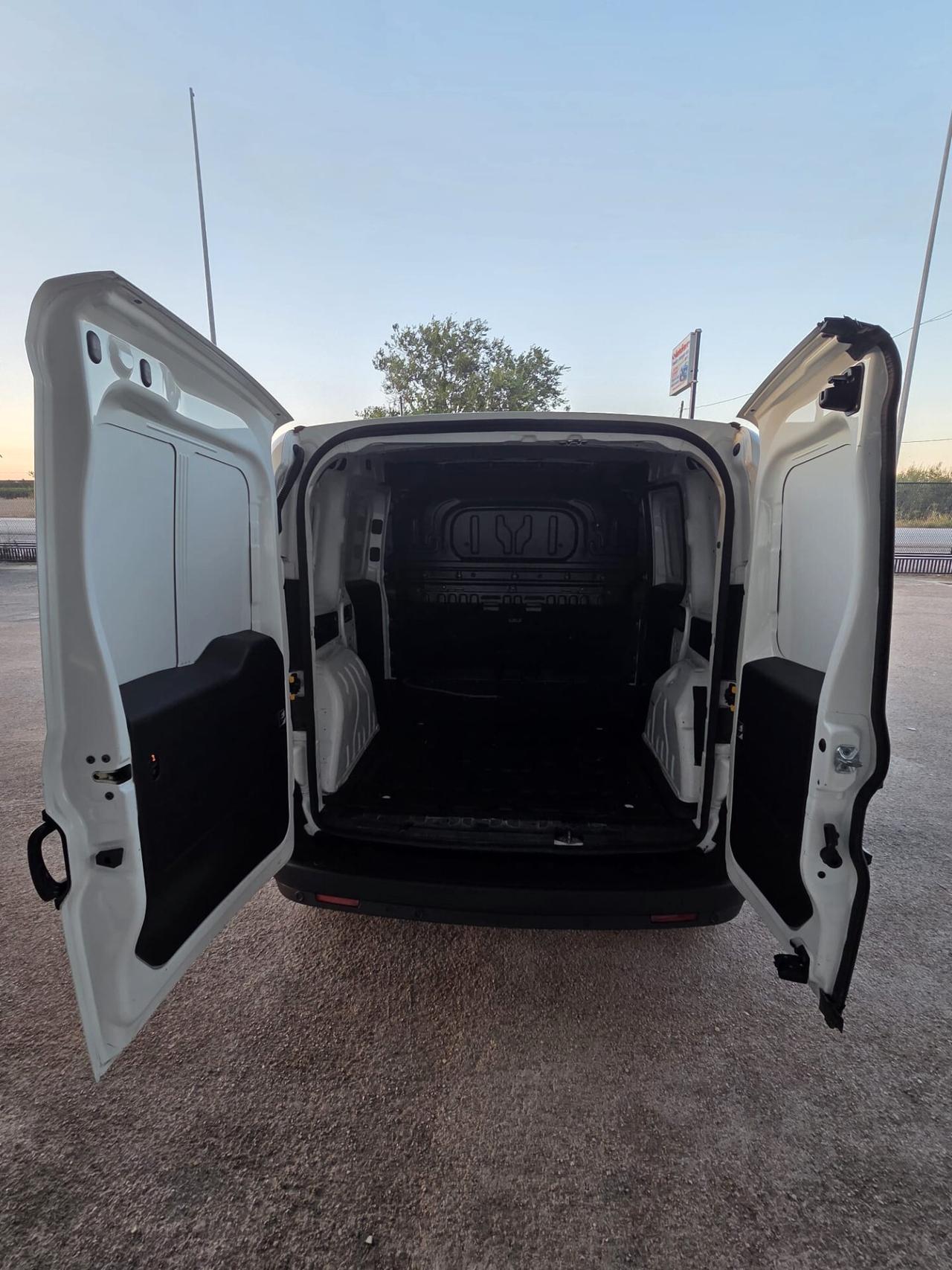 Fiat Doblò 1.6 MJT 120CV PC-TN Cargo Lamierato SX 3 Posti