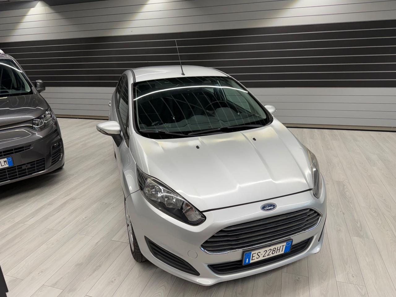 Ford Fiesta 1.4 5 porteGPL Neopatentati UNICOPROPR