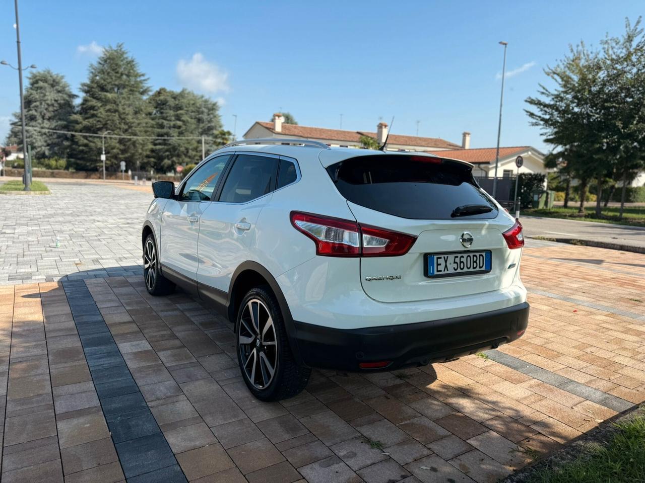 Nissan Qashqai 1.6 dCi 2WD Tekna full optional