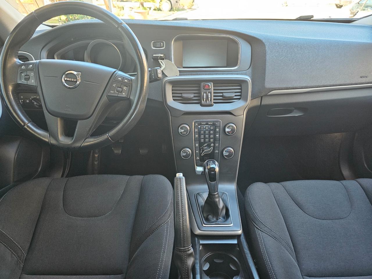 Volvo V40 D2 Business