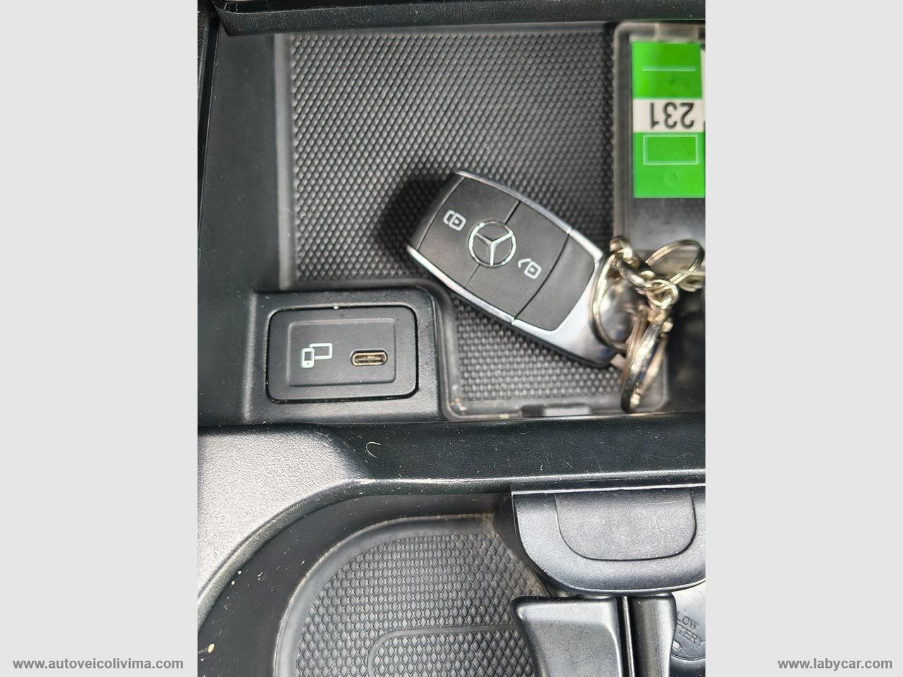 MERCEDES-BENZ A 180 d Automatic Business Extra