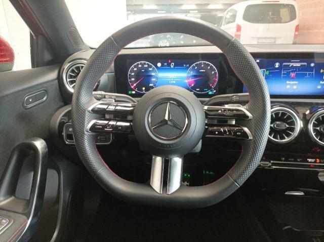 MERCEDES-BENZ A 180 Automatic AMG Line Premium