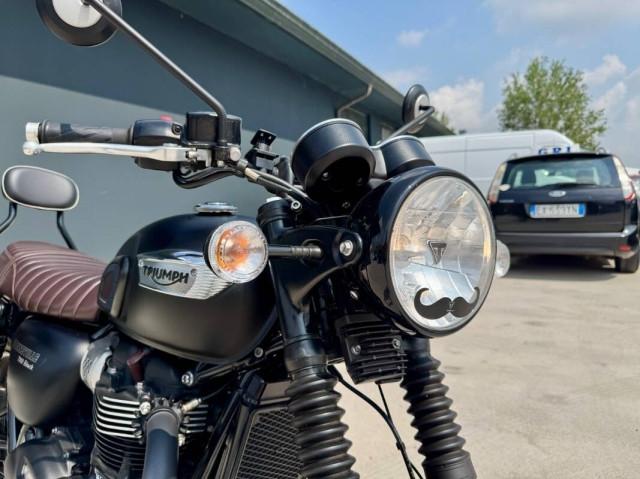 Triumph Bonneville 900 T100 Black my17