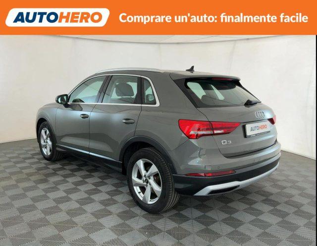 AUDI Q3 35 TFSI Business Advanced