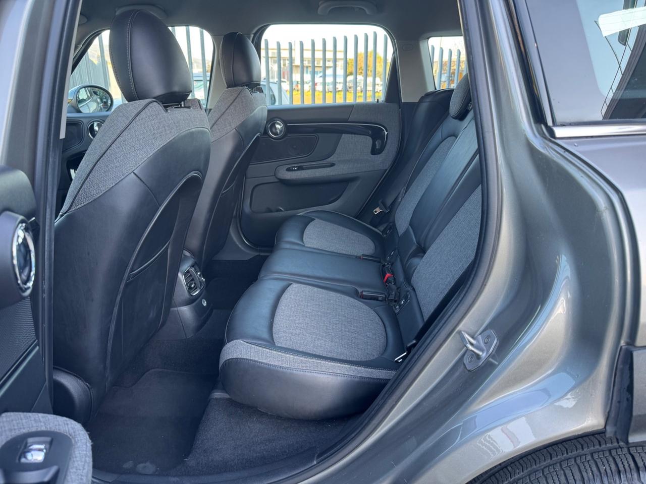 Mini Cooper D Countryman 2.0 Hype