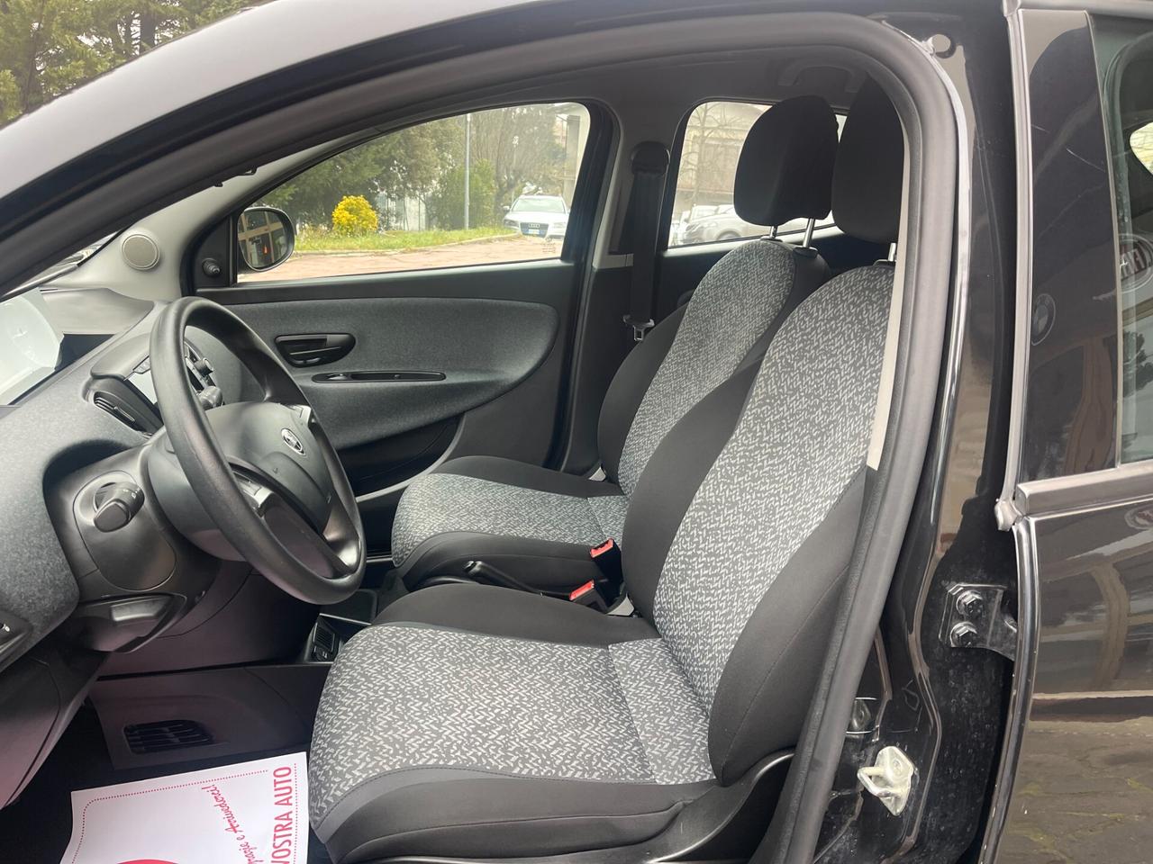 Lancia Ypsilon 1.0 FireFly 5 porte S&S Hybrid Ecochic Gold NEO PATENTATI