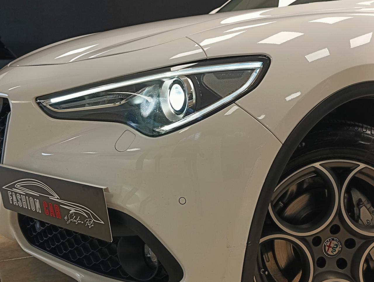 Alfa Romeo Stelvio 2.2 Turbodiesel 210 CV AT8 Q4 Super