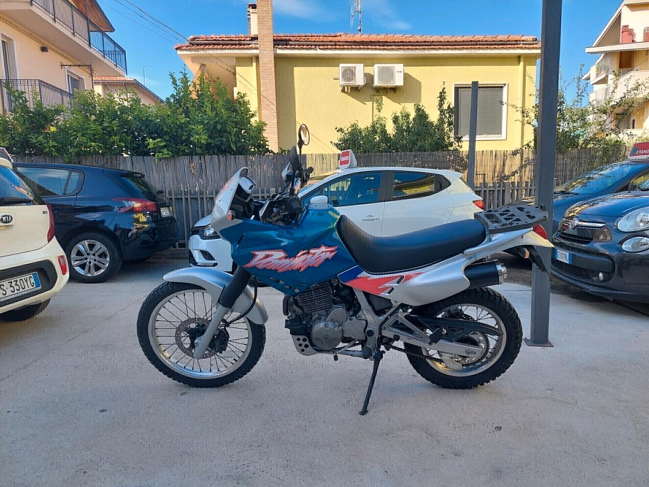 NX 650 DOMINATOR