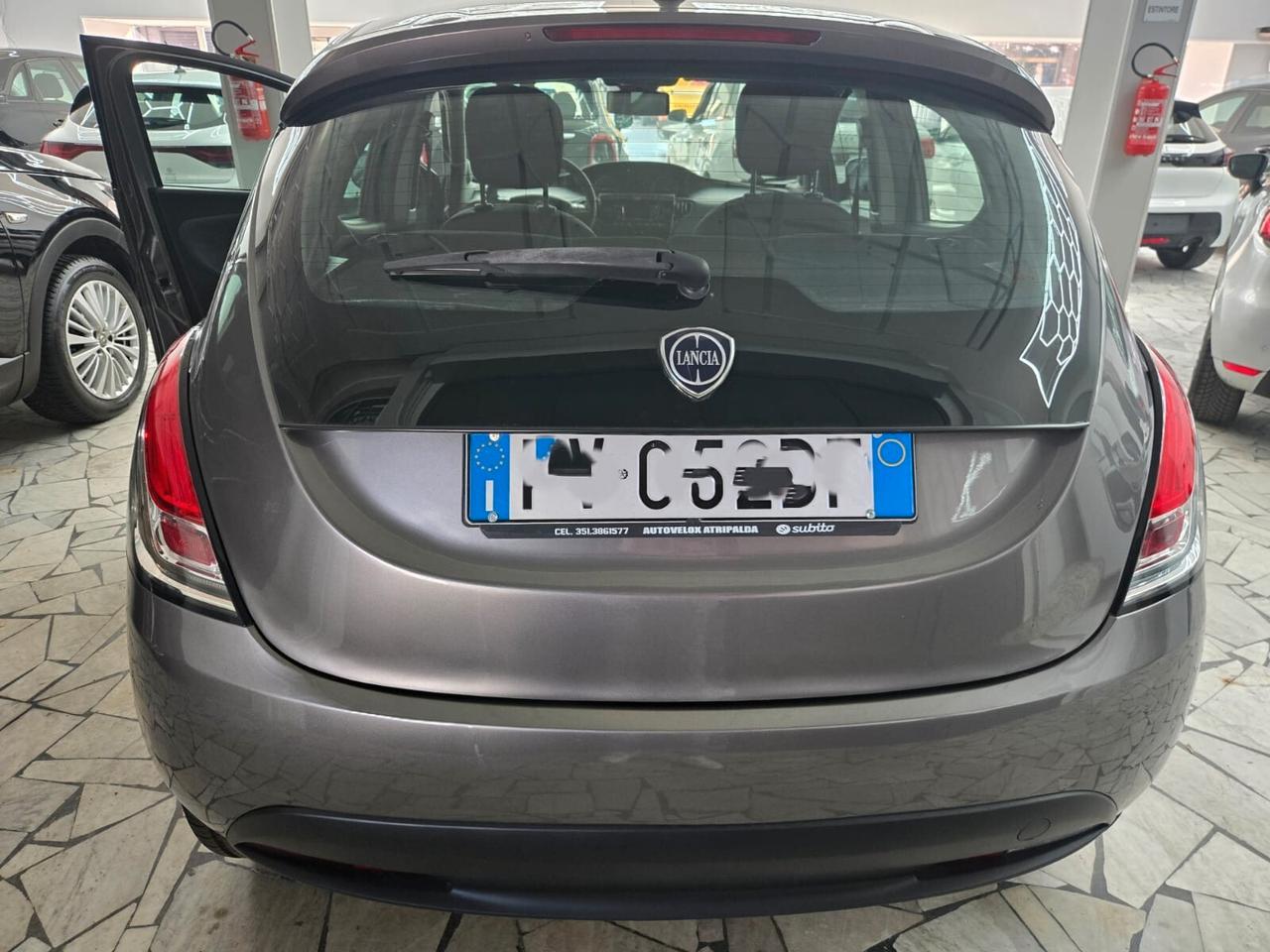 Lancia Ypsilon 1.2 69 CV 5 porte S&S Gold