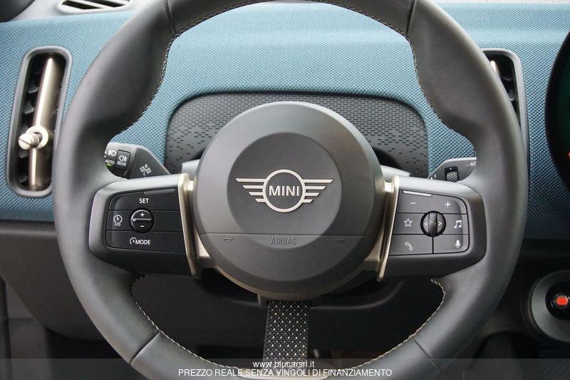 MINI Mini Countryman U25 Mini D Favoured Countryman