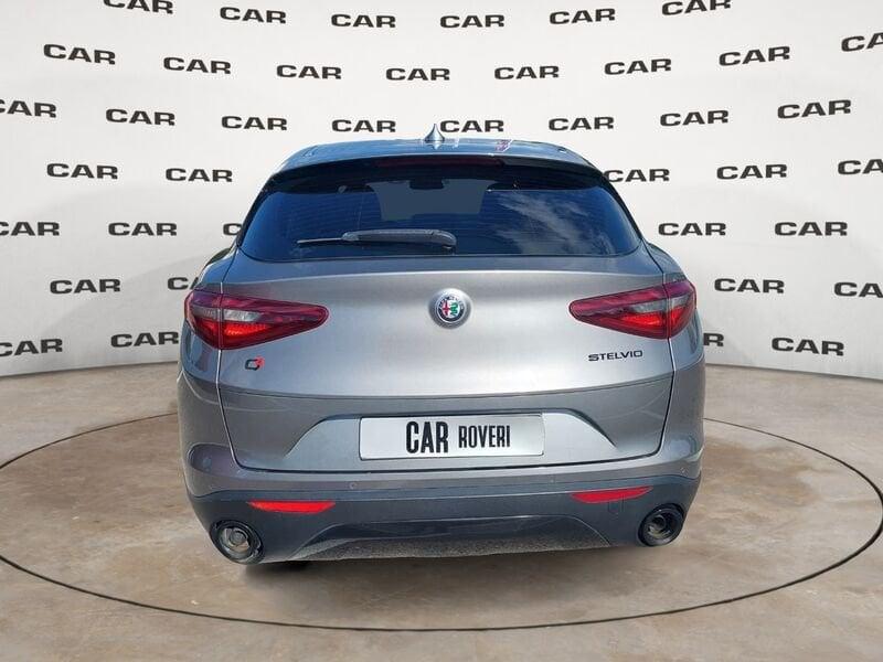 Alfa Romeo Stelvio 2.2 Turbo Diesel 160CV AT8 RWD Business