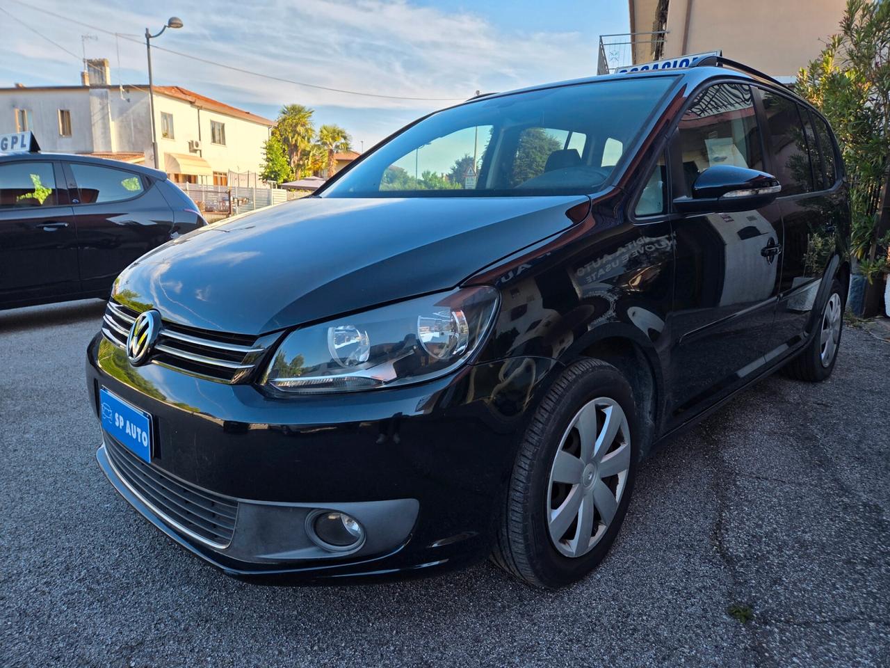 Volkswagen Touran 7 posti - 2011